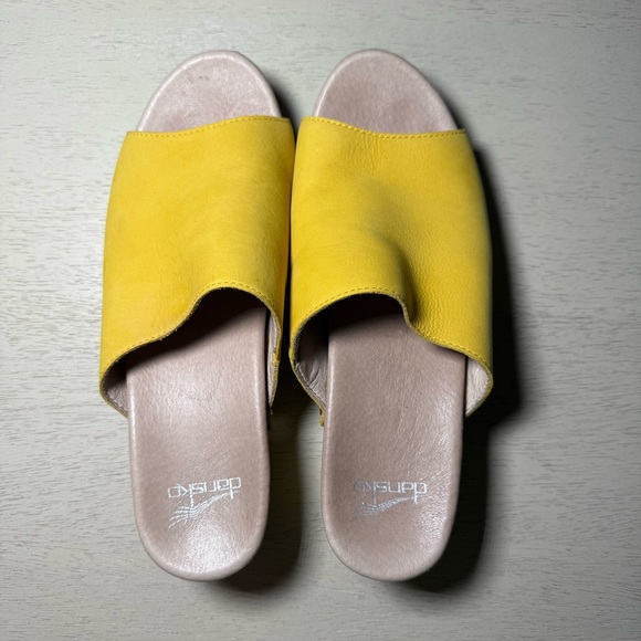 Dansko Leather Maci Mules in Daffodil Yellow, size 40, US 9 - 9.5, excellent - Picture 6 of 10